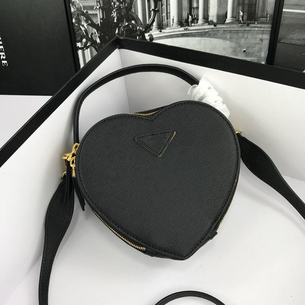designer handbags fashion love heartsatchel designer shoulder bag chain handbag luxury crossbody purse lady tote bags love heart pattern
designer handbags fashion love heartsatchel designer shoulder bag chain handbag luxury crossbody purse lady tote bags love heart pattern