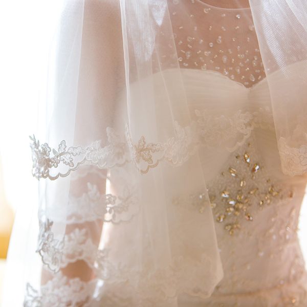 delicate meaningful hip-length two-layer white ivory applique edge wedding veils meidingqianna brand bridal veils with an alloy comb, Black
delicate meaningful hip-length two-layer white ivory applique edge wedding veils meidingqianna brand bridal veils with an alloy comb, Black
