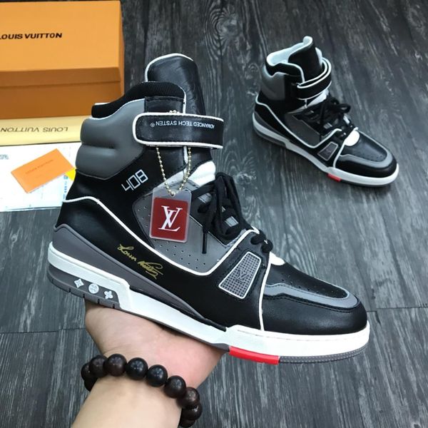 French new high-top men's boots breathable fabric men's sports shoes fashion leather fabric men's shoes original box packaging
French new high-top men's boots breathable fabric men's sports shoes fashion leather fabric men's shoes original box packaging