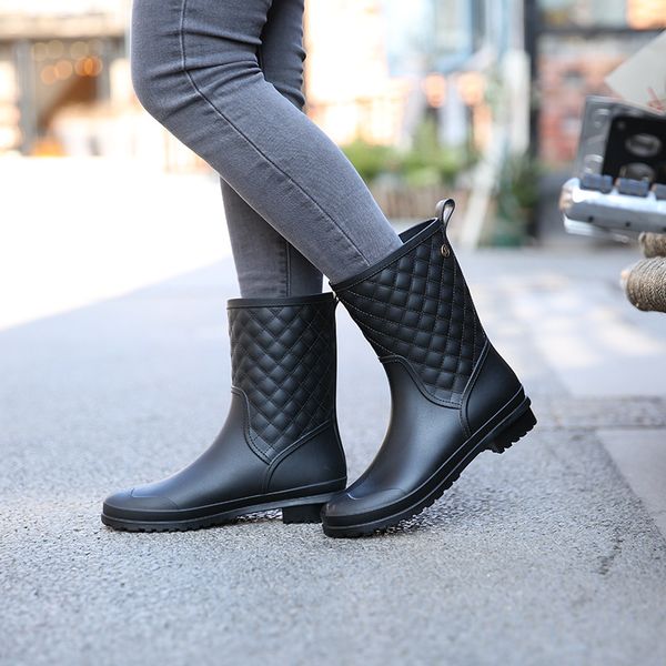 2019 women boots rain italianate rubber rainboots galosh rain boots women water bot short tube galoshes zapatos de mujer boots99, Black
2019 women boots rain italianate rubber rainboots galosh rain boots women water bot short tube galoshes zapatos de mujer boots99, Black