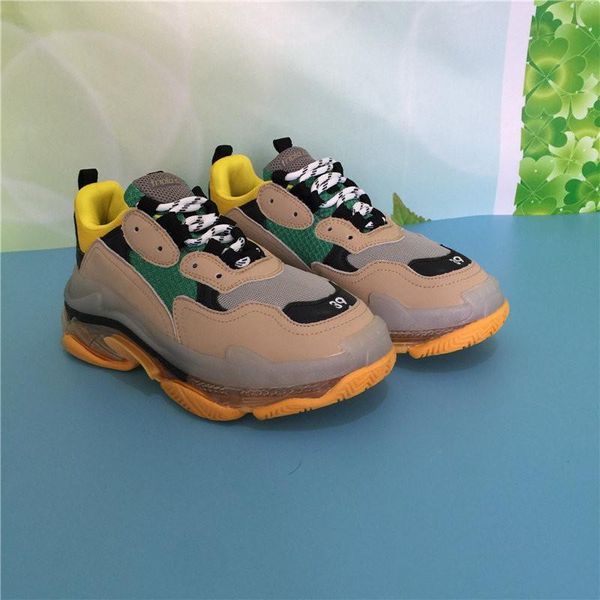 t2020 paris triple s clear sole green white crystal bottom mens designer low platform sneakers vintage women sports luxury dad casual shoes
t2020 paris triple s clear sole green white crystal bottom mens designer low platform sneakers vintage women sports luxury dad casual shoes