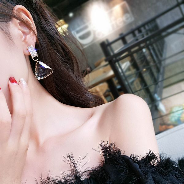aensoa 2020 korean new design fashion elegant jewelry triangle earring transparent glass crystal party earrings for women, Silver
aensoa 2020 korean new design fashion elegant jewelry triangle earring transparent glass crystal party earrings for women, Silver