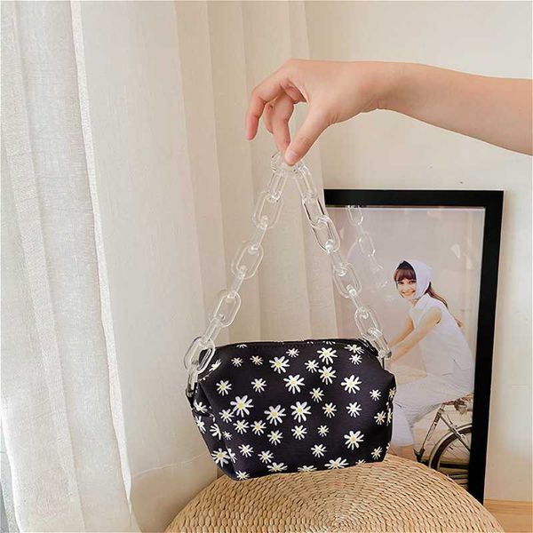 vintage daisy flower women mini handbags fashion design acrylic chain ladies shoulder bags girls armpit bag evening clutch purse
vintage daisy flower women mini handbags fashion design acrylic chain ladies shoulder bags girls armpit bag evening clutch purse