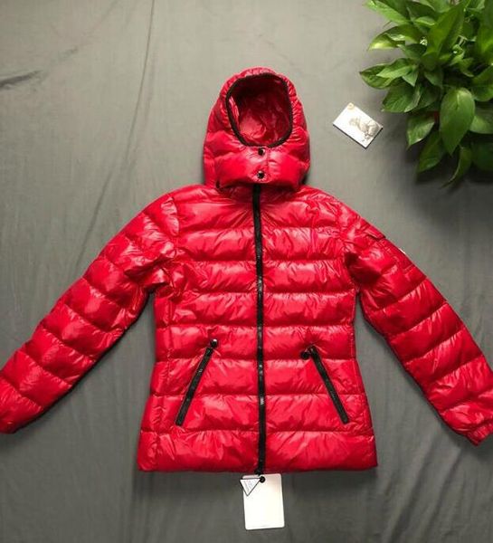 зима женщины пуховики doudoune пальто роскошные дизайнерские куртки для женщин с капюшоном ветровка с типизированных шаблонов высокого качес, Black 
зима женщины пуховики doudoune пальто роскошные дизайнерские куртки для женщин с капюшоном ветровка с типизированных шаблонов высокого качес, Black