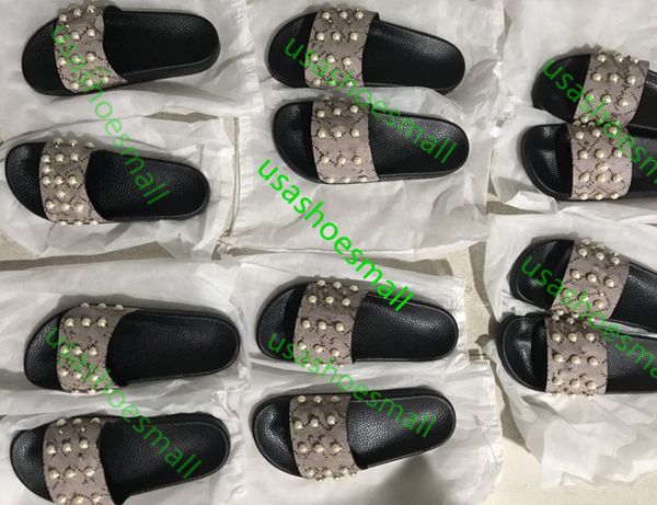 new arrival mens and womens 2019 fashion causal flat slide sandals with Pearl effect and gold toned studs
new arrival mens and womens 2019 fashion causal flat slide sandals with Pearl effect and gold toned studs