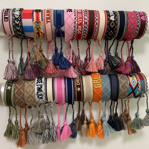 роскошный веревочный материал вышивка браслет с швейными словами и кисточкой d бренд тканые ювелирные изделия хлопок браслет подарок браслет, Black
роскошный веревочный материал вышивка браслет с швейными словами и кисточкой d бренд тканые ювелирные изделия хлопок браслет подарок браслет, Black