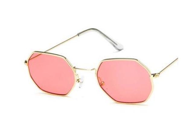 small box sunglasses for fashion trendsetters in europe and america, retro street sunglasses, transparent ocean film sunglasses, White;black
small box sunglasses for fashion trendsetters in europe and america, retro street sunglasses, transparent ocean film sunglasses, White;black