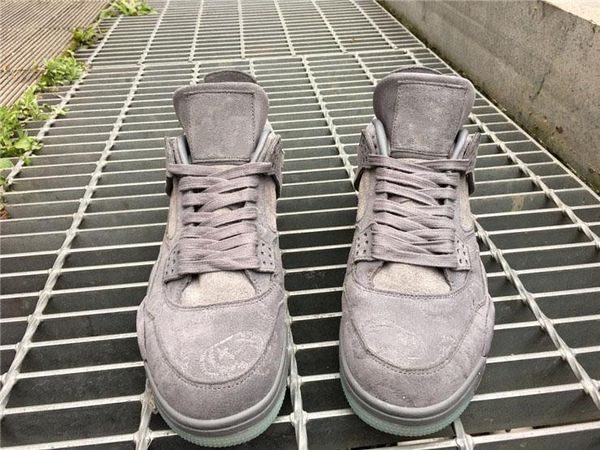 2020 4kaws cool grey white black 4s basketball shoes for men authentic quality 930155 -003 athletic sports sneakers size 40 -47
2020 4kaws cool grey white black 4s basketball shoes for men authentic quality 930155 -003 athletic sports sneakers size 40 -47