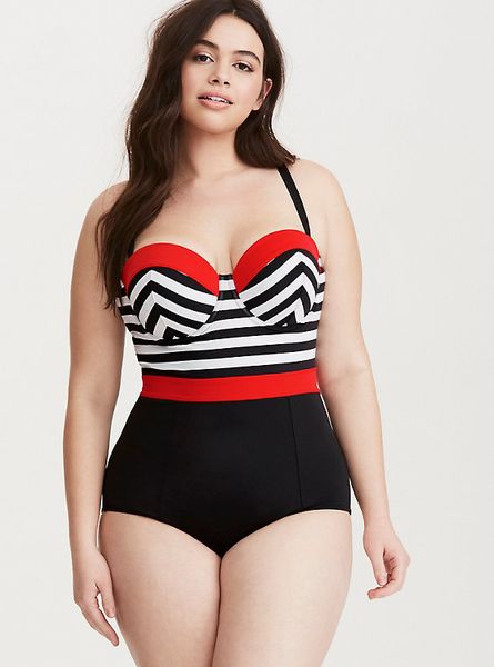 2019 europe and america red striped explosion shoulder strap print siamese bikini swimsuit, Black;white
2019 europe and america red striped explosion shoulder strap print siamese bikini swimsuit, Black;white