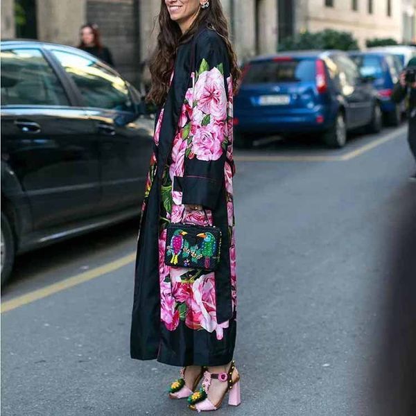 women's trench classical lapel collar loose long coat windbreaker print russia style chic coat outwear, Tan;black
women's trench classical lapel collar loose long coat windbreaker print russia style chic coat outwear, Tan;black