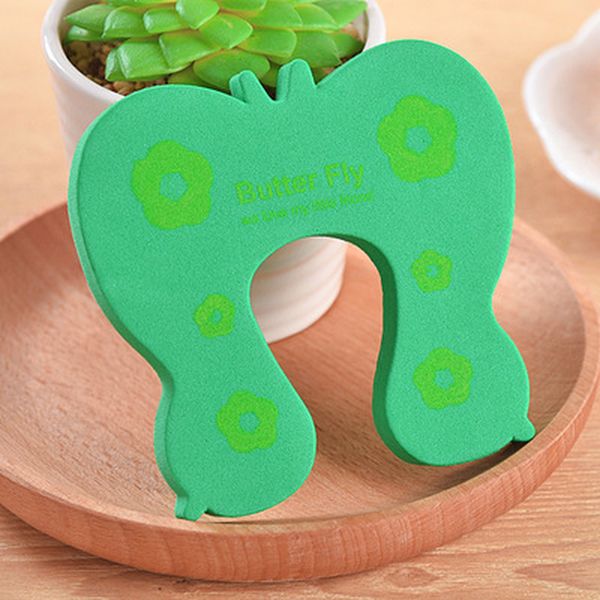 5 pcs/lot baby care safety door ser protecting product children kids safe carton anticollision baby protection
5 pcs/lot baby care safety door ser protecting product children kids safe carton anticollision baby protection