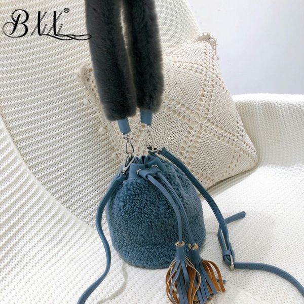 bxx сак / 2019 мода осень зима женские сумки кисточкой кулиской bucket пакет плеча crossbody сумка zf341
bxx сак / 2019 мода осень зима женские сумки кисточкой кулиской bucket пакет плеча crossbody сумка zf341