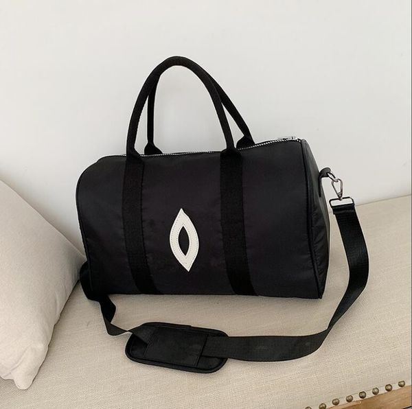 2020 new dc2397 garment travel bag with shoulder strap duffel bag carry on hanging suitcase clothing business bag multiple pockets
2020 new dc2397 garment travel bag with shoulder strap duffel bag carry on hanging suitcase clothing business bag multiple pockets