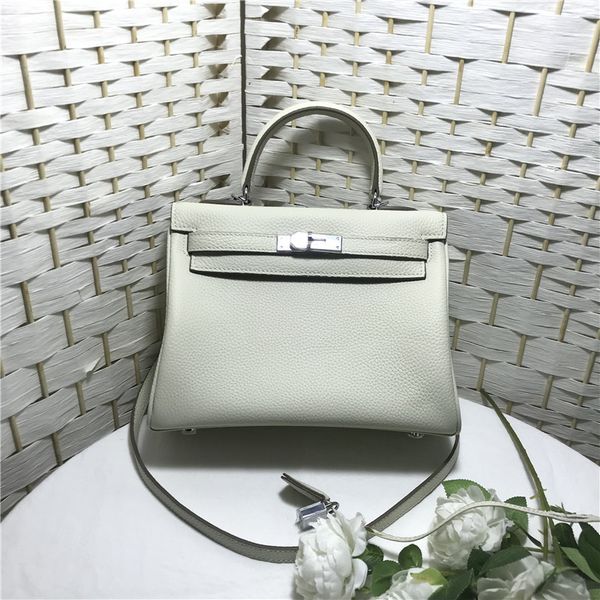 genuine leather woman package kylie package milkshake silver buckle litchi grain head layer cowhide hand bill of lading shoulder satchel
genuine leather woman package kylie package milkshake silver buckle litchi grain head layer cowhide hand bill of lading shoulder satchel