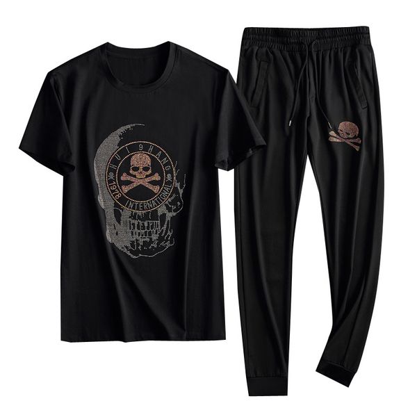 new summer tracksuit thin suit men's korean version the trend round neck short sleeve diamond tiger head t-shirt male two-piece suit, Gray
new summer tracksuit thin suit men's korean version the trend round neck short sleeve diamond tiger head t-shirt male two-piece suit, Gray
