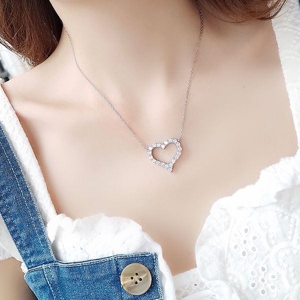 fashion classics s925 pure silver short peach heart clavicle chain simple cubic zirconia exquisite heart pendant necklace
fashion classics s925 pure silver short peach heart clavicle chain simple cubic zirconia exquisite heart pendant necklace