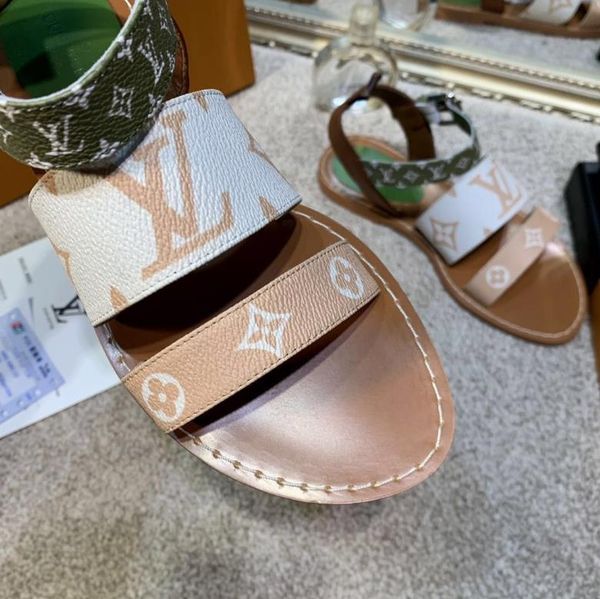 mens womens designerluxury sandals slide summer fashion shoes beach shoes black shoes slipper flip flop box 2021701q
mens womens designerluxury sandals slide summer fashion shoes beach shoes black shoes slipper flip flop box 2021701q