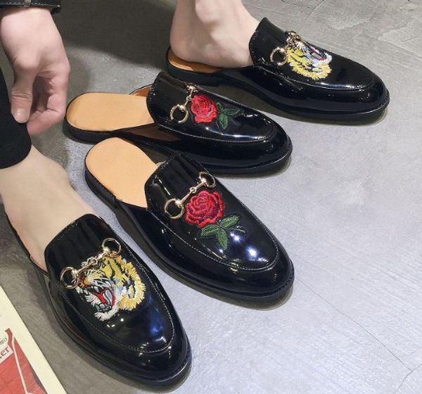 2019 women slippers mules flats suede mule shoes designer fashion men genuine leather loafers shoes with metal chain 35-48, Black
2019 women slippers mules flats suede mule shoes designer fashion men genuine leather loafers shoes with metal chain 35-48, Black