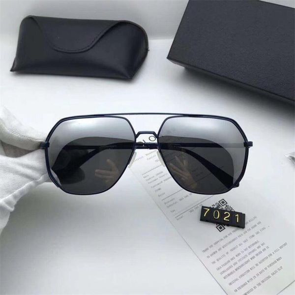 BL7021 Luxury Sunglasses Polarized Bright Film Lens Designer Ultra Light Alloy Metal Frame Fashion Driver Sunglasses with Box 10 pair
BL7021 Luxury Sunglasses Polarized Bright Film Lens Designer Ultra Light Alloy Metal Frame Fashion Driver Sunglasses with Box 10 pair
