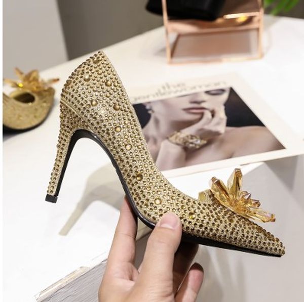 2020 new most popular european and american women's classic crystal high-heeled shoes, fashionable banquet bride shoes original box #20, Black
2020 new most popular european and american women's classic crystal high-heeled shoes, fashionable banquet bride shoes original box #20, Black