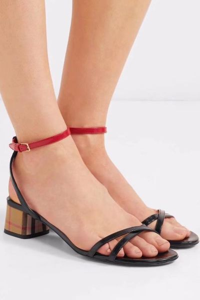 womens designerluxury sandals slide summer fashion shoes beach shoes black shoes slipper flip flop box 2021514q
womens designerluxury sandals slide summer fashion shoes beach shoes black shoes slipper flip flop box 2021514q