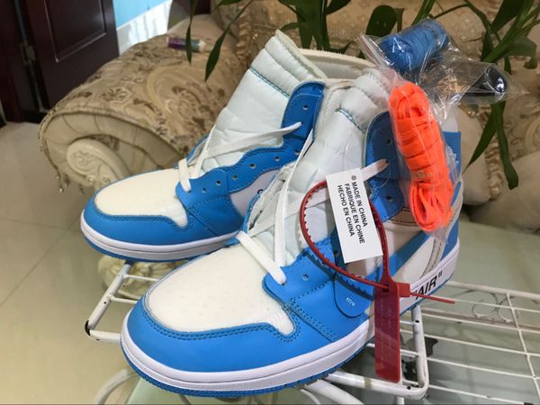 Высокое качество в Jordan 1 ретро университет синий Чикаго Уайт разводят схождения колес UNC патент Турбо зеленый мужчины женщины кроссовки Кроссовки
Высокое качество в Jordan 1 ретро университет синий Чикаго Уайт разводят схождения колес UNC патент Турбо зеленый мужчины женщины кроссовки Кроссовки
