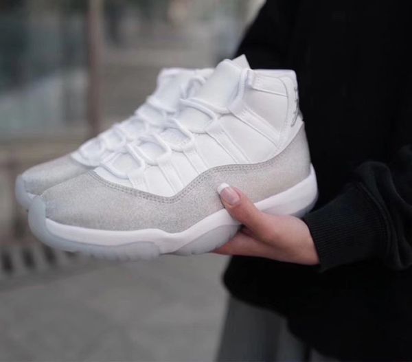 new breathable casual shoes new fashion men's basketball shoes women's air cushion lightweight basketball shoes non-slip boots, Black
new breathable casual shoes new fashion men's basketball shoes women's air cushion lightweight basketball shoes non-slip boots, Black