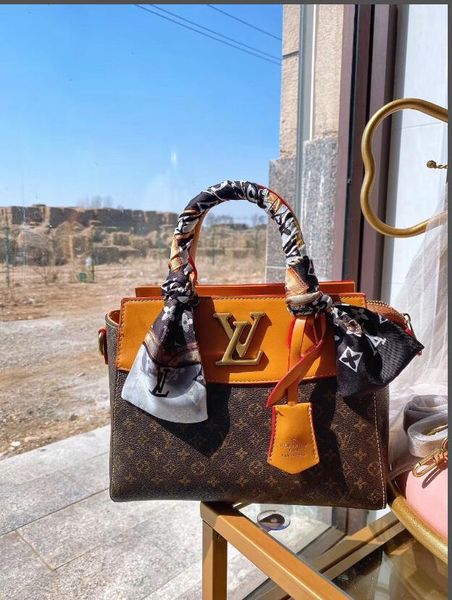 нове гоѬие пѬодажи новй вокое каево дам бђмажник новй кожанй женин
нове гоѬие пѬодажи новй вокое каево дам бђмажник новй кожанй женин