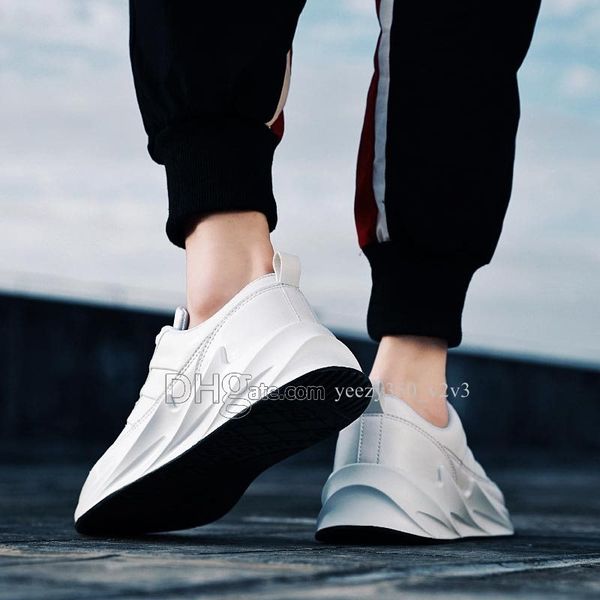 fashion men shoes mesh breathable sneakers walking male footwear new comfortable lightweight running shoes d-200301031
fashion men shoes mesh breathable sneakers walking male footwear new comfortable lightweight running shoes d-200301031
