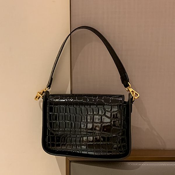 fashion crocodile pattern bag 2020 new trend women's bag slung shoulder shoulder portable armpit bags women purse and handbags
fashion crocodile pattern bag 2020 new trend women's bag slung shoulder shoulder portable armpit bags women purse and handbags