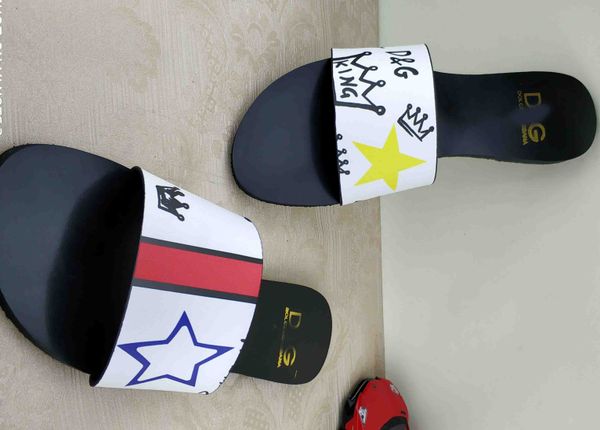 2019 designer sandals women Men sandals designer slides Brand Fashion striped sandals causal huaraches slippers flip flops flip flops 35-46
2019 designer sandals women Men sandals designer slides Brand Fashion striped sandals causal huaraches slippers flip flops flip flops 35-46