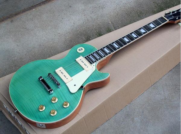 blue electric guitar with white pickguard,rosewood fretboard,flame maple veneer,offer customized
blue electric guitar with white pickguard,rosewood fretboard,flame maple veneer,offer customized