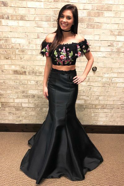 two pieces long prom dresses 2020 satin appliques off the shoulder mermaid vestidos de gala evening prom gown robe de soiree, Black;red
two pieces long prom dresses 2020 satin appliques off the shoulder mermaid vestidos de gala evening prom gown robe de soiree, Black;red