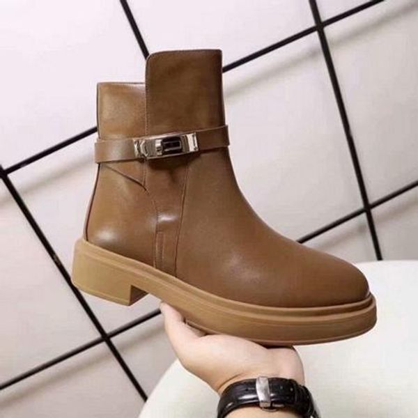 classic ladies leather boots international brand fashion designer leather face low heel knight locomotive driving boots 35-40 size, Black
classic ladies leather boots international brand fashion designer leather face low heel knight locomotive driving boots 35-40 size, Black