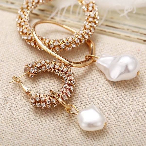 wedding accessories geometric alloy artifical pearl pendant creative retro simple studded with diamond earrings party supplies, White
wedding accessories geometric alloy artifical pearl pendant creative retro simple studded with diamond earrings party supplies, White