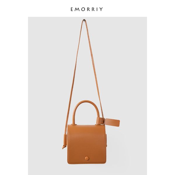 2020 new korean version of the personality retro tote bag wild niche design ins female bag shoulder messenger handbag
2020 new korean version of the personality retro tote bag wild niche design ins female bag shoulder messenger handbag