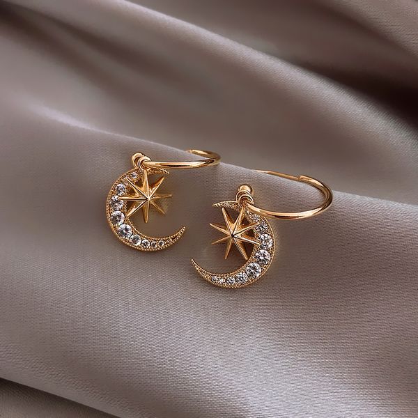 2020 new classic fashion star moon metal earrings south korean women jewelry student daily personality party drop earrings, Silver
2020 new classic fashion star moon metal earrings south korean women jewelry student daily personality party drop earrings, Silver