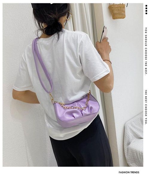 2020 new women's shoulder bag new soft leather fold crescent crescent bag thick chain simple dumpling-shaped armpit
2020 new women's shoulder bag new soft leather fold crescent crescent bag thick chain simple dumpling-shaped armpit
