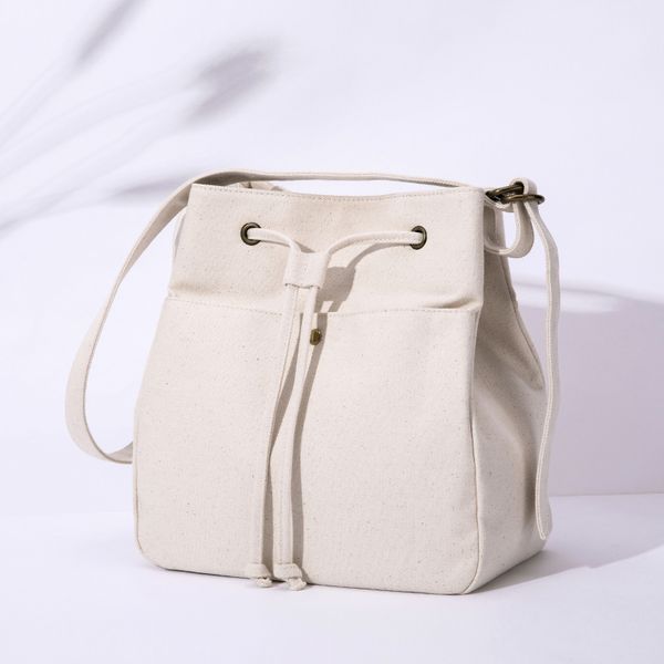 tide korean version of the wild cross-body shoulder bag large capacity simple wild fashion bucket bag
tide korean version of the wild cross-body shoulder bag large capacity simple wild fashion bucket bag