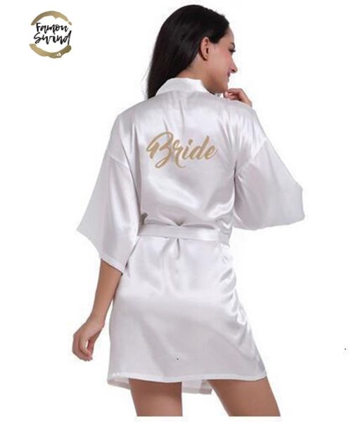 rb71 fashio bridal party robe letter bride on the robe back women short satin wedding kimono sleepwear spa robes for ladies, Black;red
rb71 fashio bridal party robe letter bride on the robe back women short satin wedding kimono sleepwear spa robes for ladies, Black;red