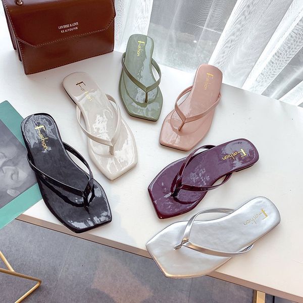 slippers women flip flop 2021 summer beach ladies slipper bohemian female sandal med heel slip on slides square toe, Black
slippers women flip flop 2021 summer beach ladies slipper bohemian female sandal med heel slip on slides square toe, Black