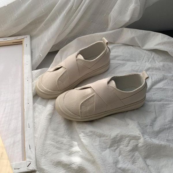 canvas shoes retro simple fashion comfortable flat bottom women's casual shoes wild college style one pedal small white, Black
canvas shoes retro simple fashion comfortable flat bottom women's casual shoes wild college style one pedal small white, Black