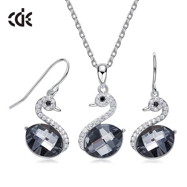 fashion-s925 silver jewelry set with swarovski element crystal swan necklace ear nails
fashion-s925 silver jewelry set with swarovski element crystal swan necklace ear nails