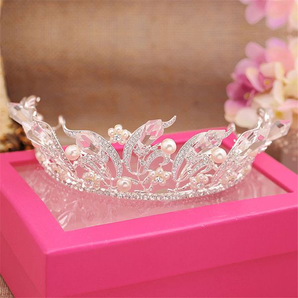 magnificent snow queen crown tiaras wedding bridal women pearl sparkling leaf bride prom hairband diadem hairjewelry accessories mx200720, White;golden
magnificent snow queen crown tiaras wedding bridal women pearl sparkling leaf bride prom hairband diadem hairjewelry accessories mx200720, White;golden
