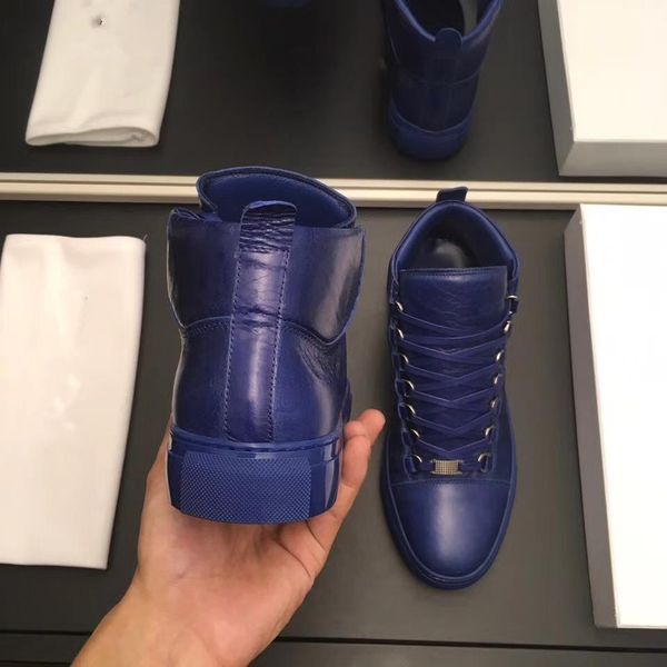 2020 top designer оригинал 100% коровьей кожи мужские шнуровке с плоским дном обувь открытый тренер кроссовки пара обувь женские кроссовки, Black
2020 top designer оригинал 100% коровьей кожи мужские шнуровке с плоским дном обувь открытый тренер кроссовки пара обувь женские кроссовки, Black
