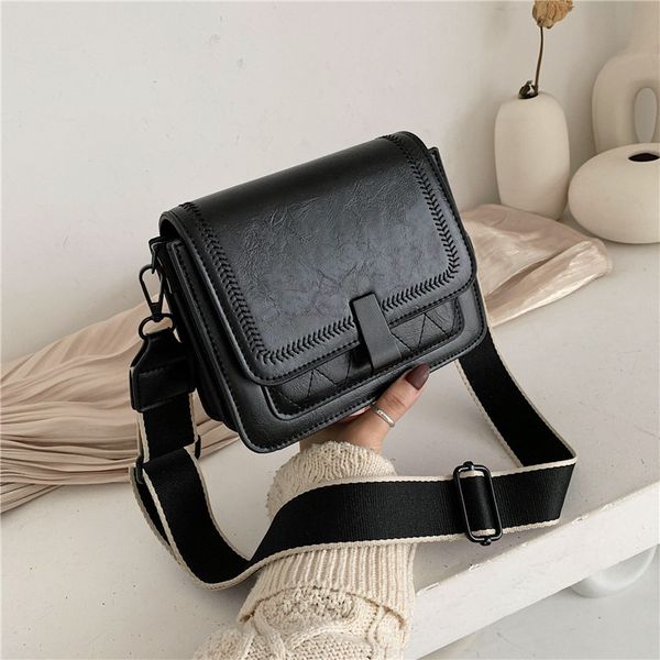 2020 new women's shoulder bag casual texture ladies shoulder bag fashion wild pu messenger small square
2020 new women's shoulder bag casual texture ladies shoulder bag fashion wild pu messenger small square