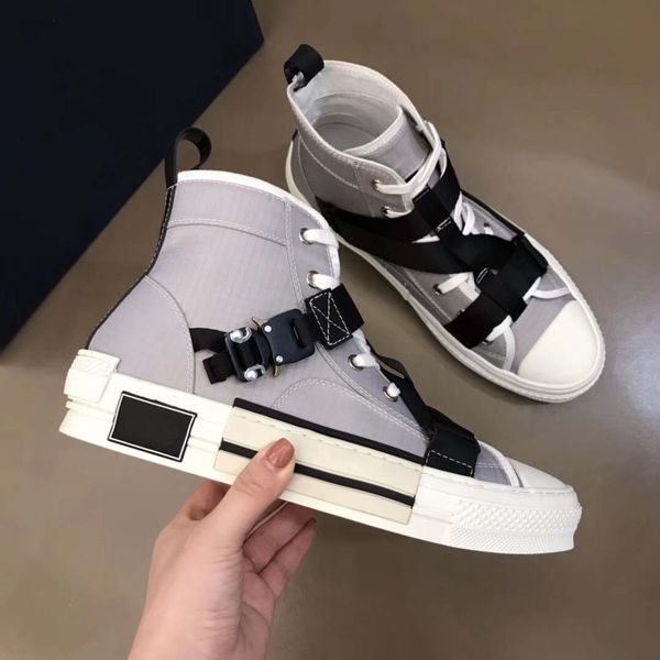 designer shoes men women technical knit canvas high sneaker buckle details white and black rubber sole b23 brand logo new style shoe
designer shoes men women technical knit canvas high sneaker buckle details white and black rubber sole b23 brand logo new style shoe