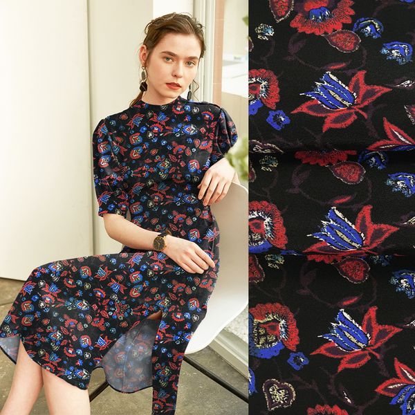 108cm 28mm blue red floral print stretch heavy silk crepe fabric for summer dress blouse skirt shirt pants scarf jh079, Black;white
108cm 28mm blue red floral print stretch heavy silk crepe fabric for summer dress blouse skirt shirt pants scarf jh079, Black;white