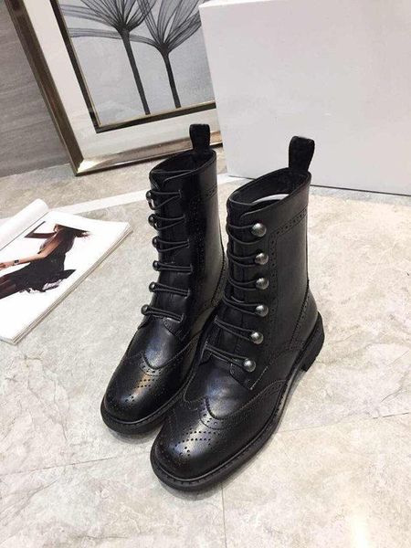luxury designer winter lacing boots authentic leather half boots carved women martin boots with shoes box women shoes black size us
luxury designer winter lacing boots authentic leather half boots carved women martin boots with shoes box women shoes black size us