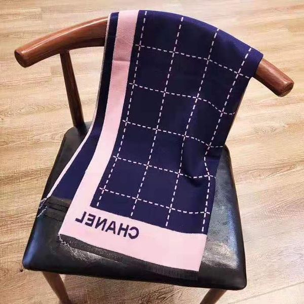 brand new luxury super bright cashmere fabric, fabric texture, two color scarf size 180 * 70cm7, Blue;gray
brand new luxury super bright cashmere fabric, fabric texture, two color scarf size 180 * 70cm7, Blue;gray